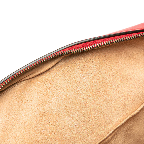 Pre-Loved Gucci Small GG Marmont Matelasse Leather Sylvie Top Handle Satchel - Picture 9 of 10